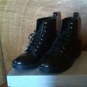 Black boots (combat)